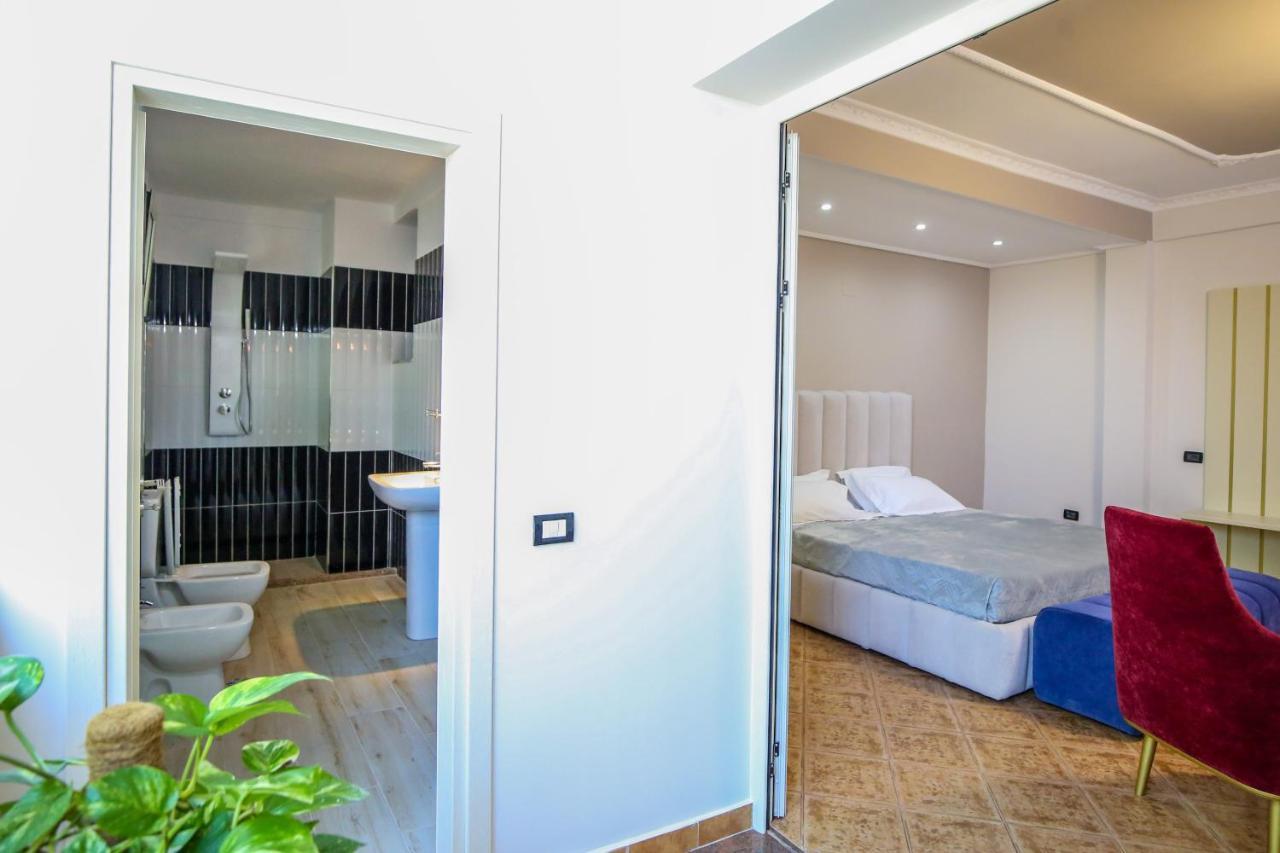Hotel Vila Stefa Vlorë Eksteriør billede