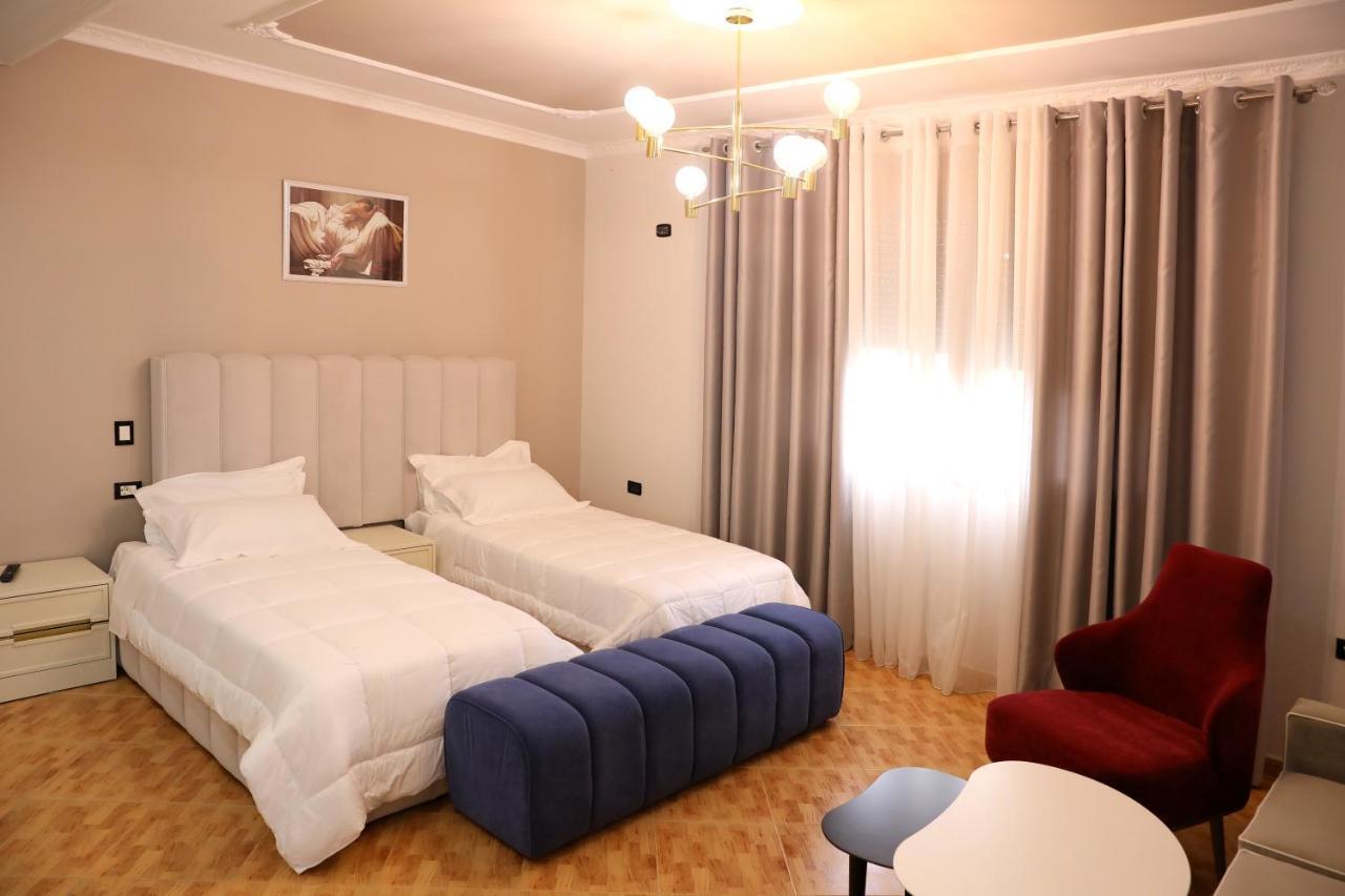 Hotel Vila Stefa Vlorë Eksteriør billede